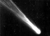 Самые впечатляющие кометы, которые когда-либо появлялись на земном небосклоне Комета которая прилетает раз в 5 лет
